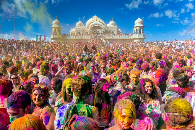 By Steven Gerner - Flickr: Holi / Festival of Colors 2013